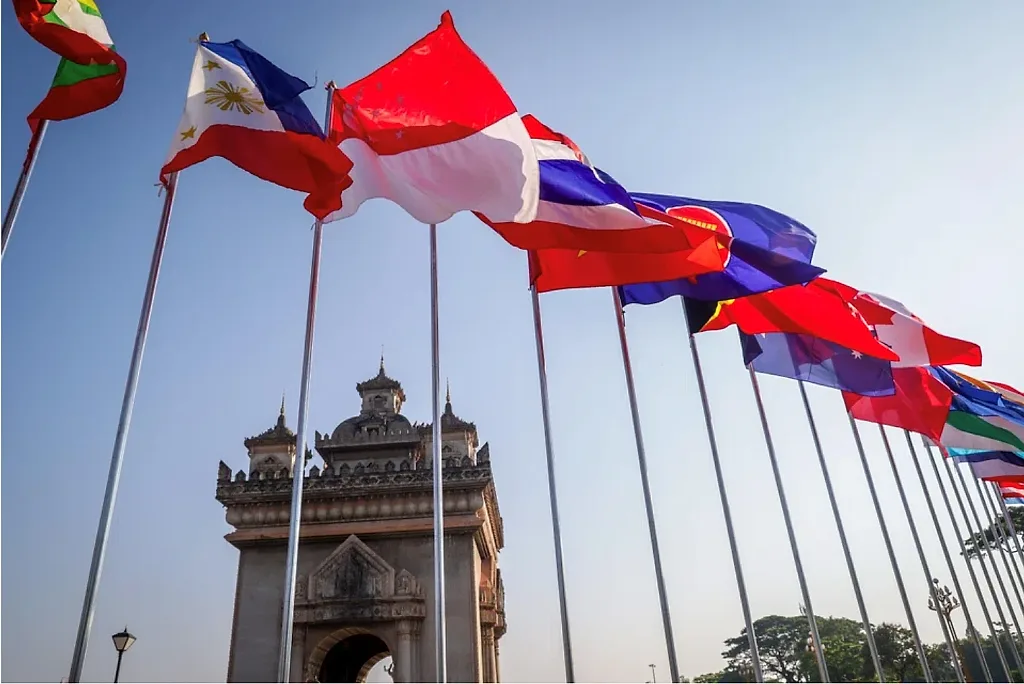 Đẩy nhanh tiến độ xây dựng lưới điện ASEAN trong bối cảnh biến động năng lượng toàn cầu