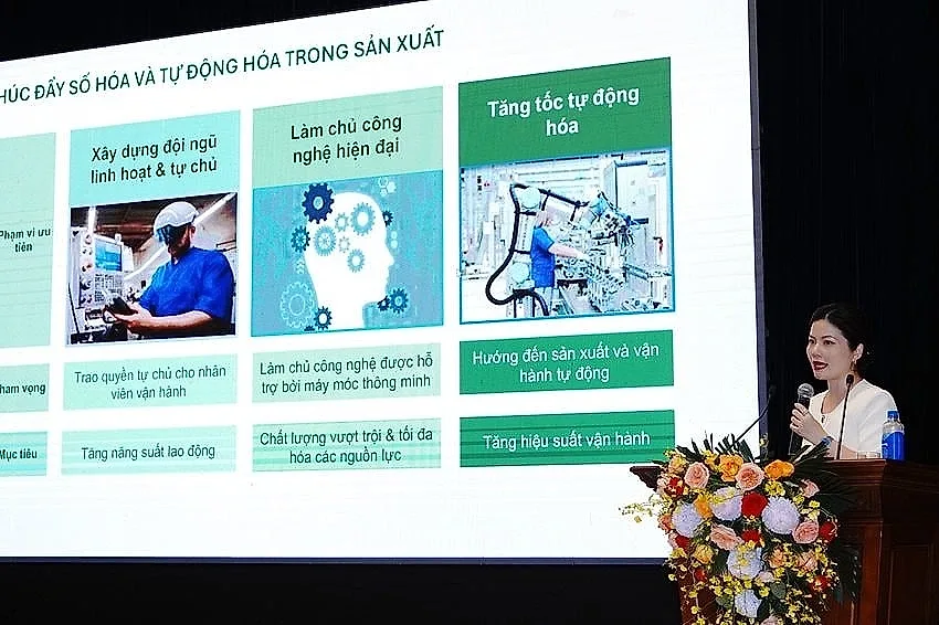 ba-le-thi-hoai-thuong-giam-doc-doi-ngoai-nestle-viet-nam-phat-bieu-tham-luan-ve-ung-dung-khoa-hoc-cong-nghe-va-chuyen-doi-so-trong-nganh-sua-.jpg