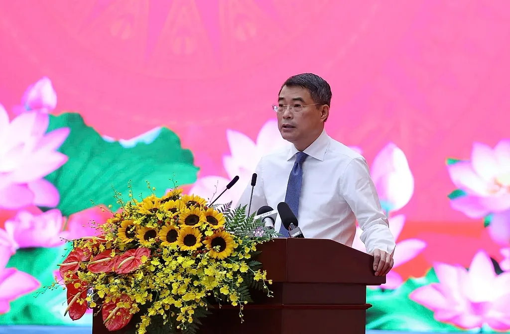 Thủ tướng phát động phong trào thi đua quyết tâm thực hiện thắng lợi mục tiêu tăng trưởng bền vững 2 con số