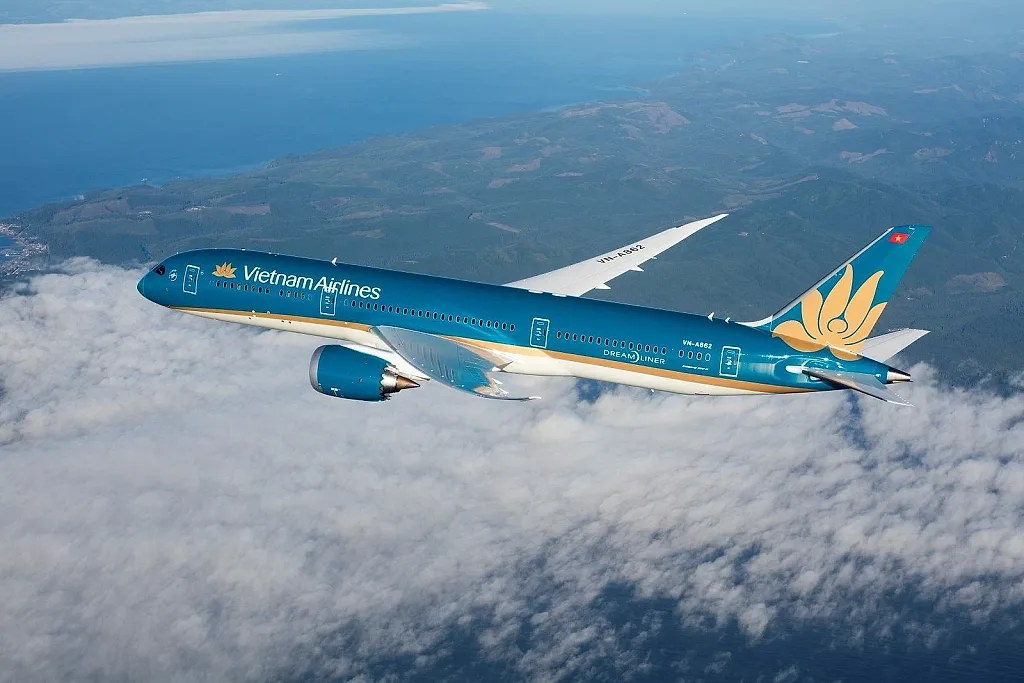 Vietnam Airlines năm thứ ba liên tiếp góp mặt trong Top 100 doanh nghiệp lớn nhất Đông Nam Á