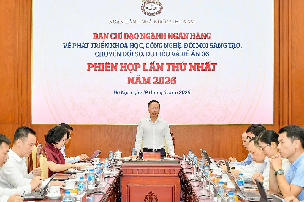 Thống đốc Phạm Đức Ấn họp Ban Chỉ đạo ngành Ngân hàng về phát triển khoa học, công nghệ, đổi mới sáng tạo, chuyển đổi số, dữ liệu và Đề án 06