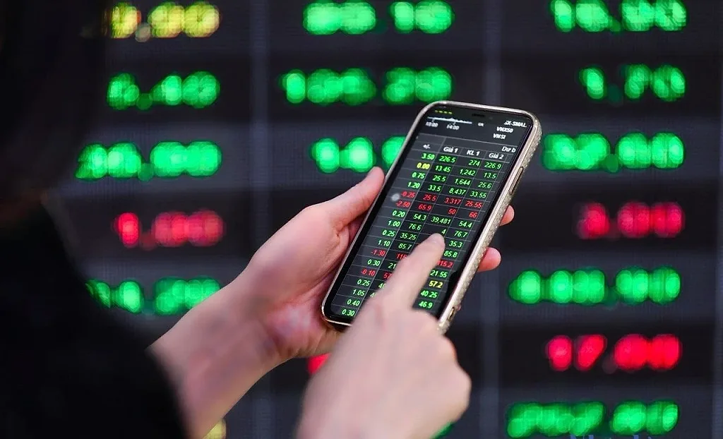 Nhịp hồi kỹ thuật giải tỏa tâm lý, VN-Index cần thêm liều thuốc thử