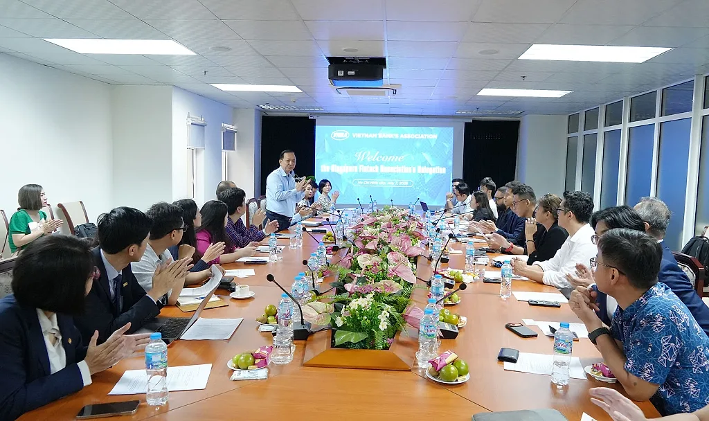 Hiệp hội Ngân hàng Việt Nam làm việc với Hiệp hội Fintech Singapore