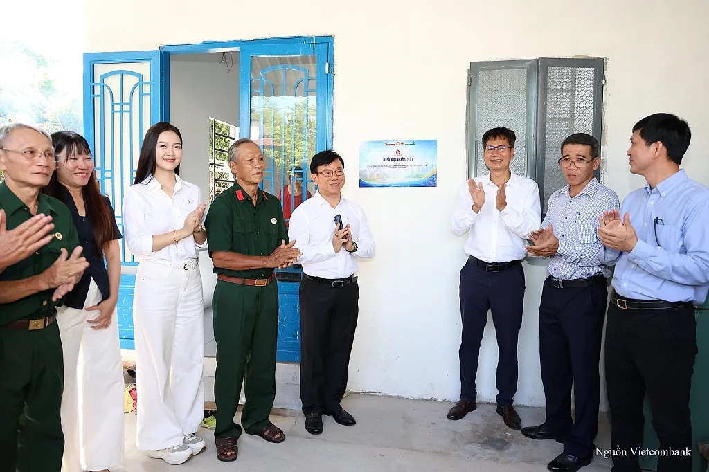 Vietcombank dựng xây 6 mái ấm nghĩa tình cho các cựu chiến binh TP. Hồ Chí Minh