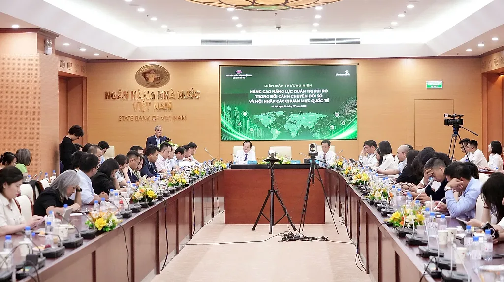 Nâng cao năng lực quản trị rủi ro ngân hàng trong bối cảnh chuyển đổi số và hội nhập các chuẩn mực quốc tế