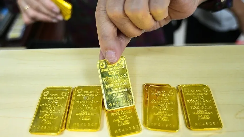Ngày 4/8: Giá vàng trong nước quay đầu giảm