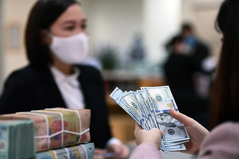 Gỡ nút thắt lãi suất: Khi nỗ lực chạm rào cản thị trườngKỳ III - Lạm phát, tỷ giá, FED: Biến số khó lường khiến dư địa nới lỏng chính sách tiền tệ ngày càng eo hẹp