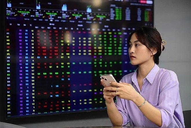 Khối ngoại “quay đầu” mua ròng, VN-Index dự báo tích cực với mục tiêu 1.850 điểm
