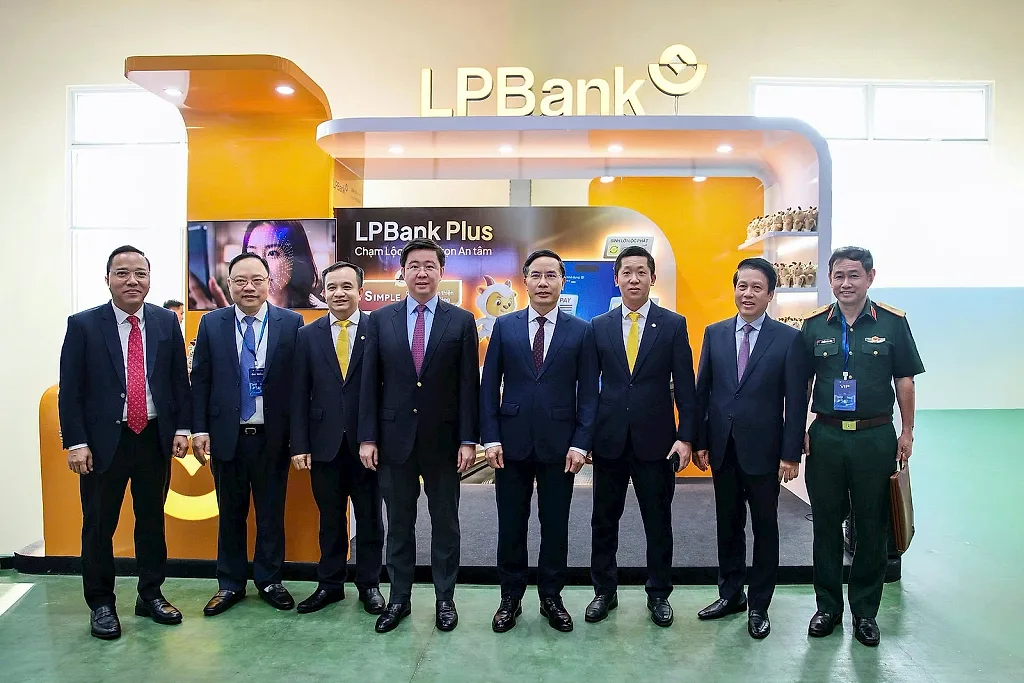 lpbank-cds-1.jpg
