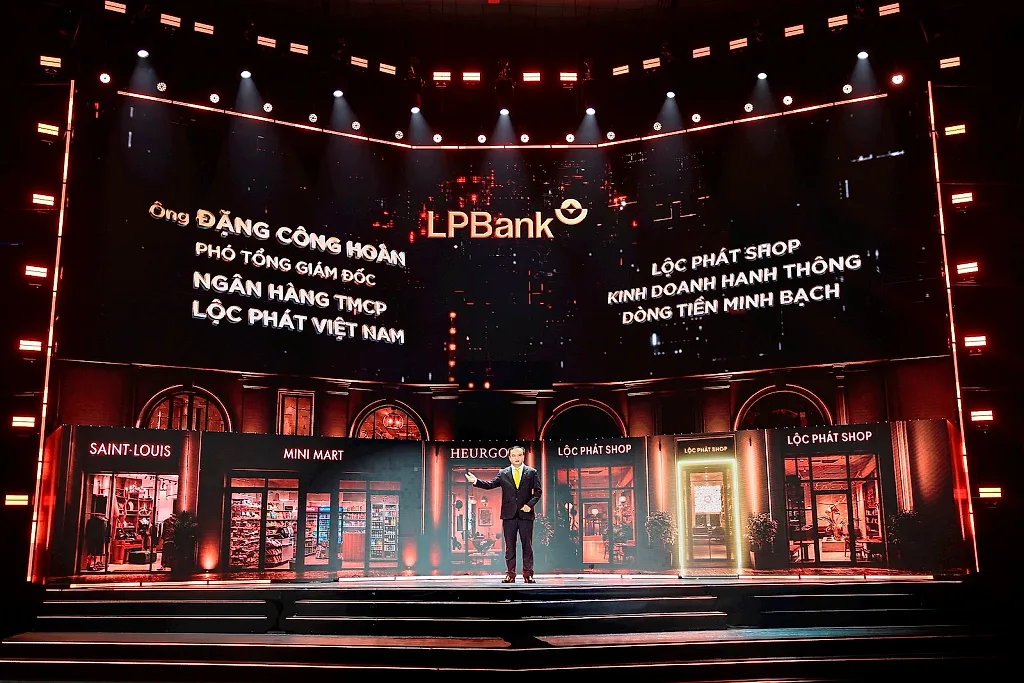 lpbank-cds-3.jpg