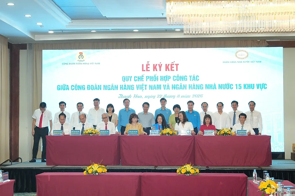 23.8-5-cong-doan-ngan-hang-viet-nam-ky-quy-che-phoi-hop-cong-tac-voi-ngan-hang-nha-nuoc-chi-nhanh-15-khu-vuc.jpg