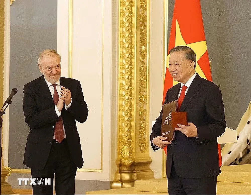 ttxvn-tong-bi-thu-chu-tich-nuoc-to-lam-nhan-giai-thuong-hoa-binh-lev-tolstoy-nam-2026-9014347.jpg