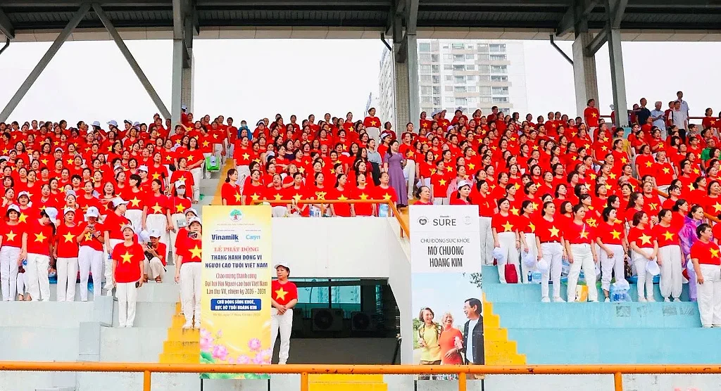 Vinamilk mang giải pháp dinh dưỡng và chăm sóc sức khỏe đến người cao tuổi thủ đô