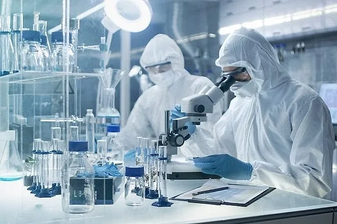Triển khai cơ chế, chính sách đặc thù xử lý vi phạm pháp luật liên quan đến kinh tế, ứng dụng khoa học công nghệ, đổi mới sáng tạo, chuyển đổi số