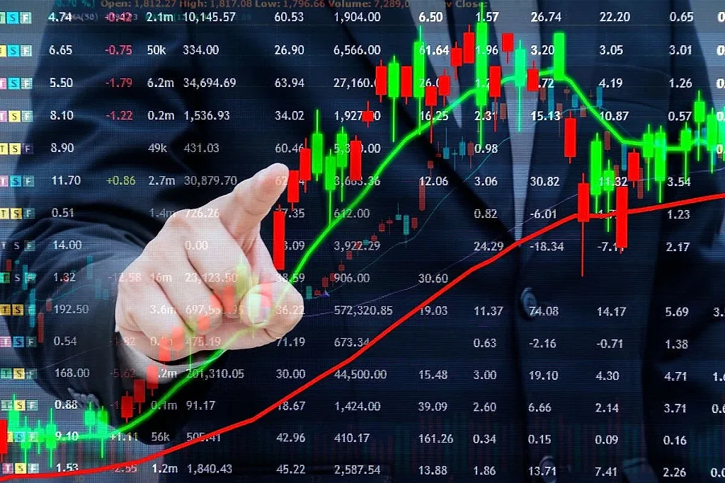 Mở rộng nền nhà đầu tư, đa dạng sản phẩm: Đón cơ hội hút dòng vốn dài hạn