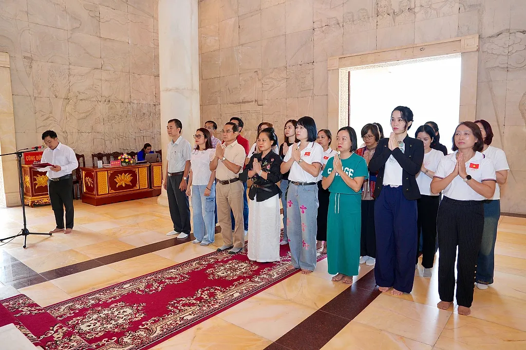 chi-bo-phong-hanh-chinh-le-tan-to-chuc-sinh-hoat-chinh-tri-ve-nguon-tai-cao-bang-20261012083441.jpg