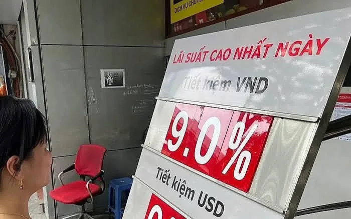 Lãi suất ngân hàng hôm nay 17/10: Gửi từ 100.000 đồng có cơ hội hưởng tới 9,6%/năm