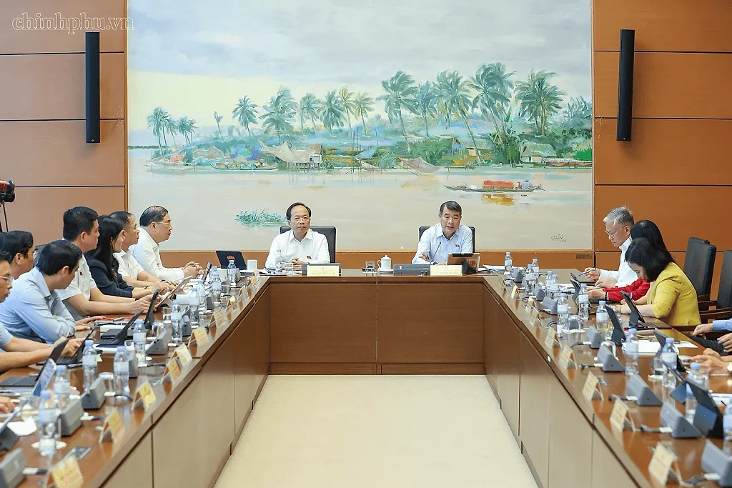 Thủ tướng Lê Minh Hưng: Kiểm soát lạm phát, giảm chi phí trung gian, tạo dư địa tăng trưởng