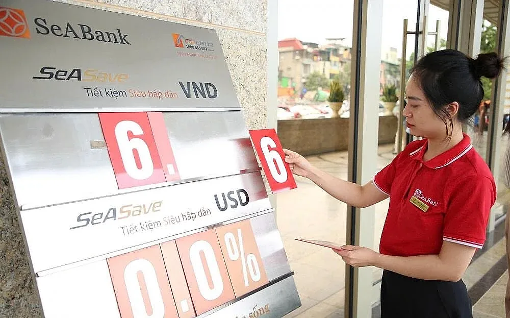 Lãi suất ngân hàng hôm nay 22/10: Đà giảm tiếp tục lan rộng