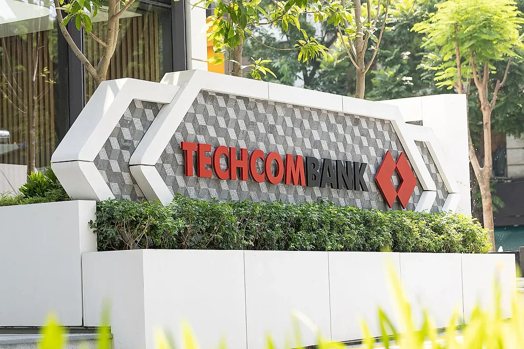 Fitch Ratings nâng xếp hạng tín nhiệm Techcombank lên BB