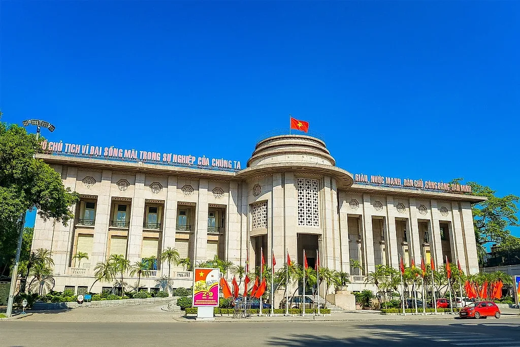 Ngân hàng Nhà nước siết kỷ luật thị trường tiền tệ, yêu cầu giảm lãi suất