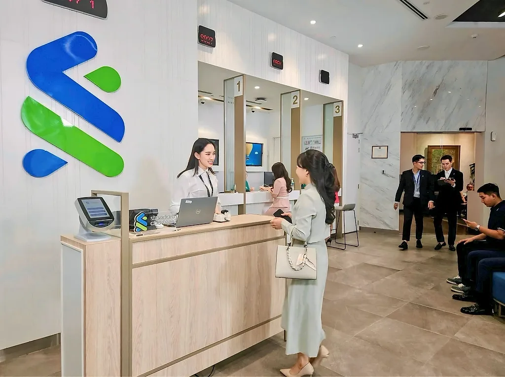 Standard Chartered Việt Nam ra mắt sản phẩm "Tiền gửi bền vững"