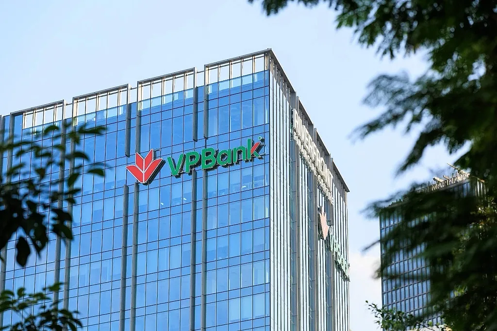 Thành viên HĐQT VPBank đăng ký mua 30 triệu cổ phiếu VPB
