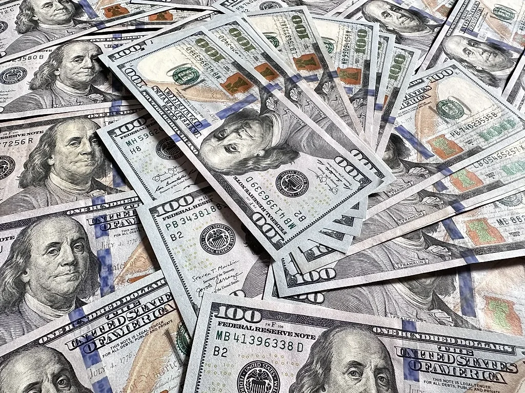 Tỷ giá USD hôm nay 25/5: USD tự do hạ nhiệt, thị trường vẫn lo cú sốc giá dầu