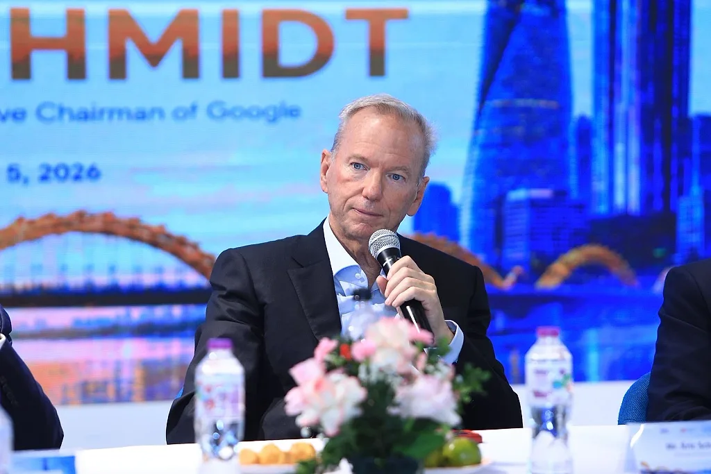 Cựu Chủ tịch, Tổng Giám đốc Google, tỷ phú Eric Schmid đến Việt Nam trao đổi về tương lai AI Việt Nam