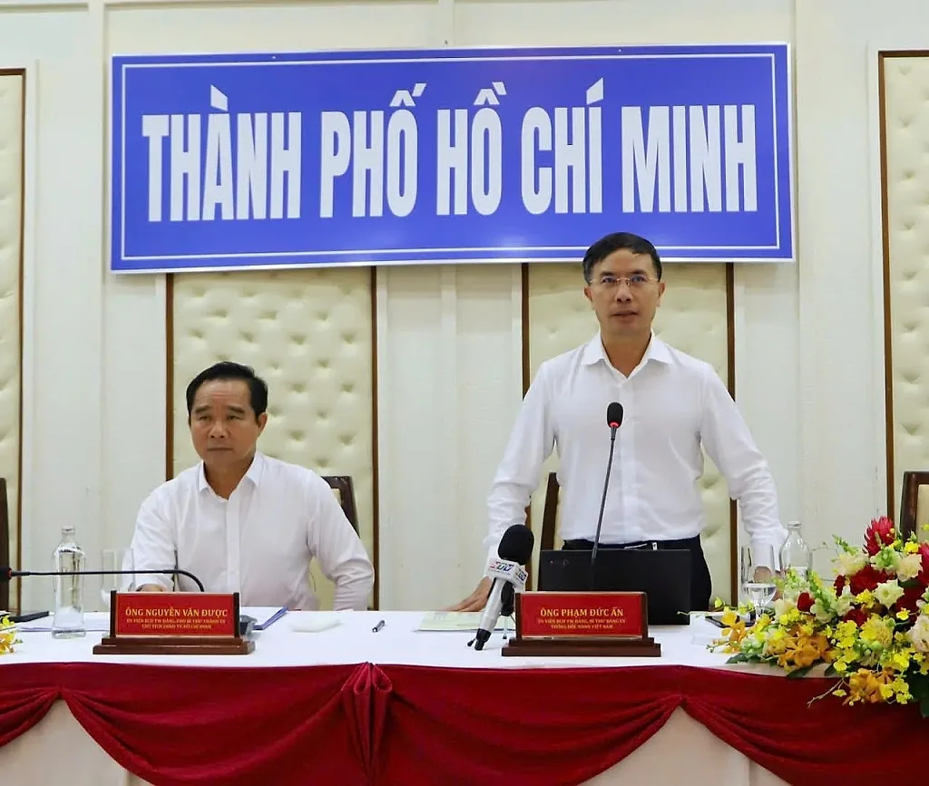 5.6.-3-nganh-ngan-hang-khu-vuc-2-dong-hanh-cung-thanh-pho-ho-chi-minh-thuc-hien-muc-tieu-tang-truong-hai-con-so.jpg