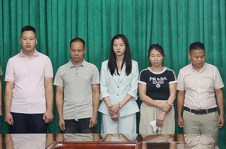 Khởi tố nhóm đối tượng làm giả hồ sơ ở xã hội để trục lợi