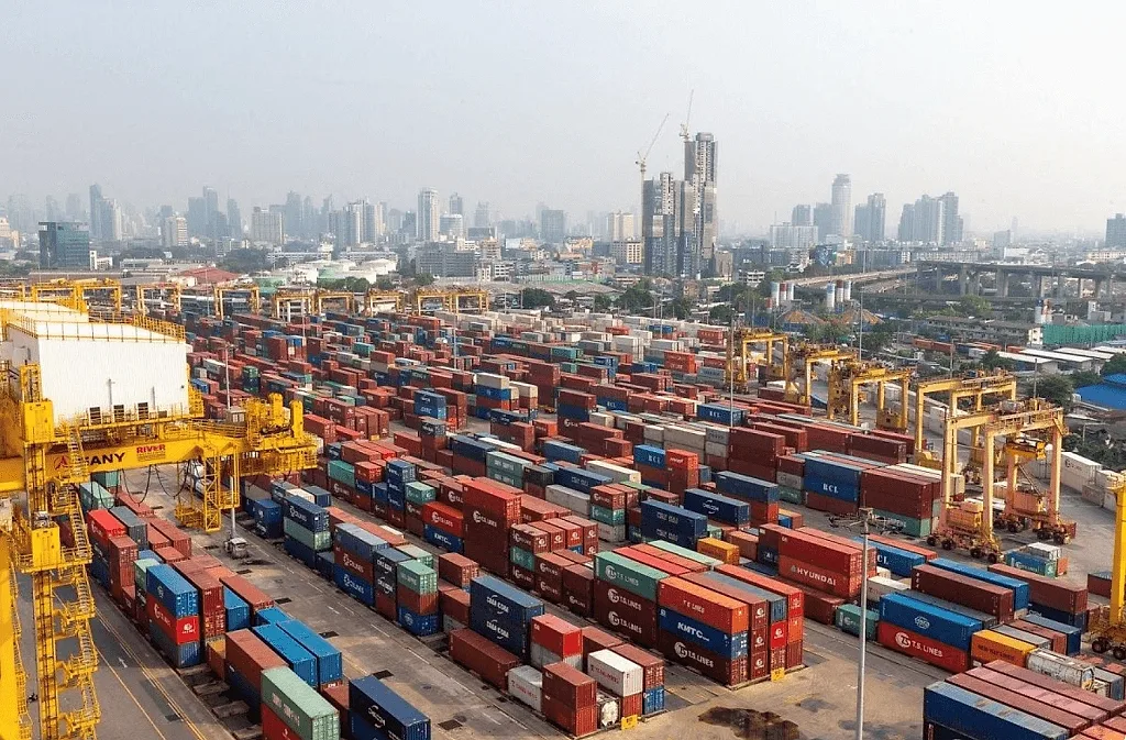 Ngân hàng Trung ương Thái Lan nâng dự báo tăng trưởng GDP năm 2026 từ 1,5% lên 2,3%