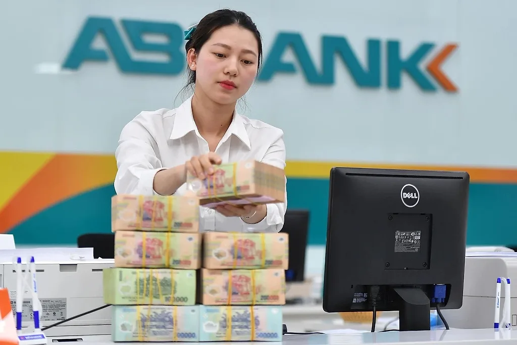 Ngân hàng tăng tốc củng cố ‘bộ đệm’ vốn