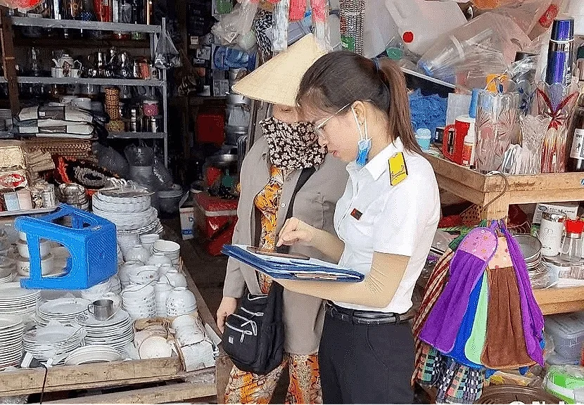Đề xuất giảm thuế, nâng hạn mức doanh thu hỗ trợ cho hộ, cá nhân kinh doanh
