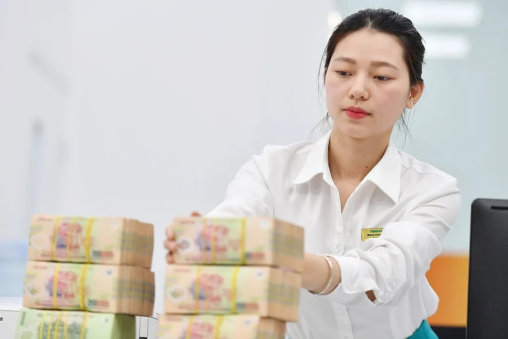 Sử dụng hiệu quả công cụ chính sách tiền tệ và phát huy trách nhiệm xã hội của các TCTD nhằm hỗ trợ doanh nghiệp