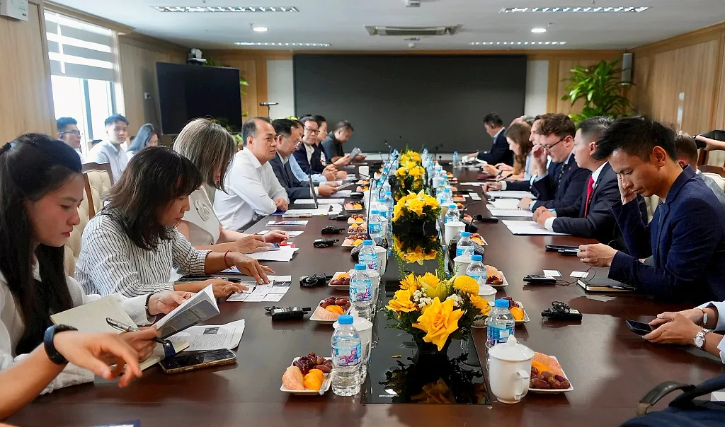 Hiệp hội Ngân hàng Việt Nam làm việc với Đoàn doanh nghiệp Fintech Vương quốc Anh