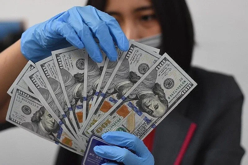 Ngày 14/8: Tỷ giá trung tâm giảm 5 đồng