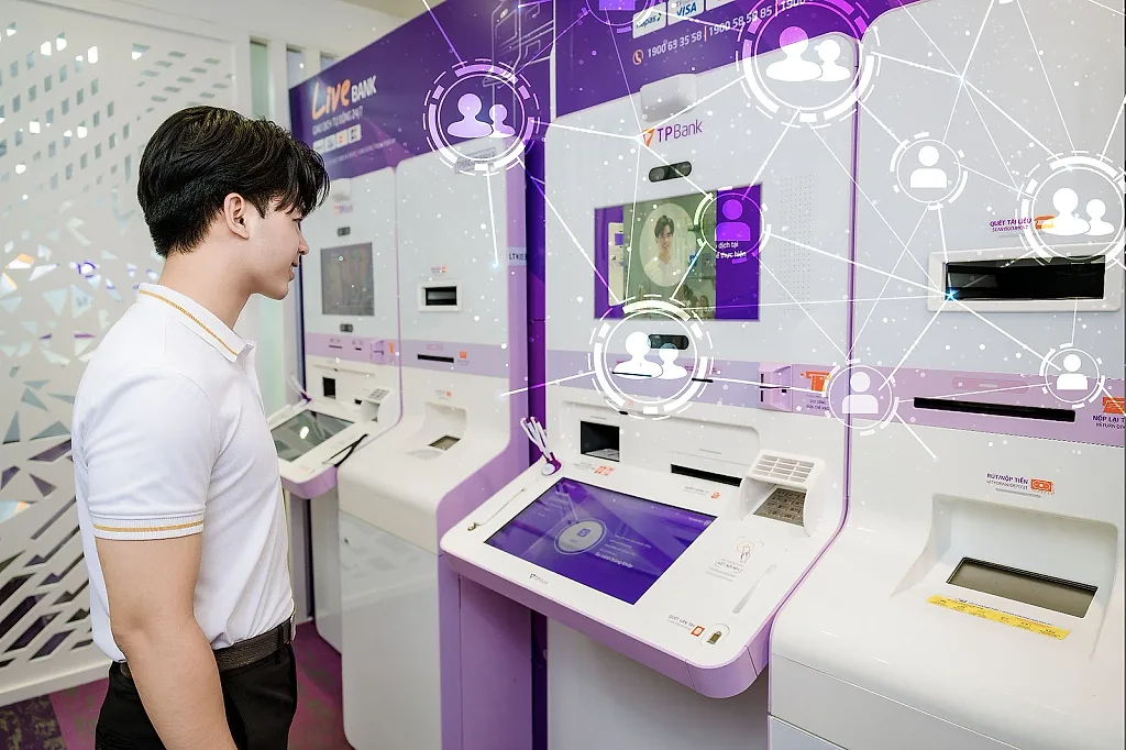 tpbank-duoc-vinh-danh-chuyen-doi-so-xuat-sac_68e8773dc782e.jpg
