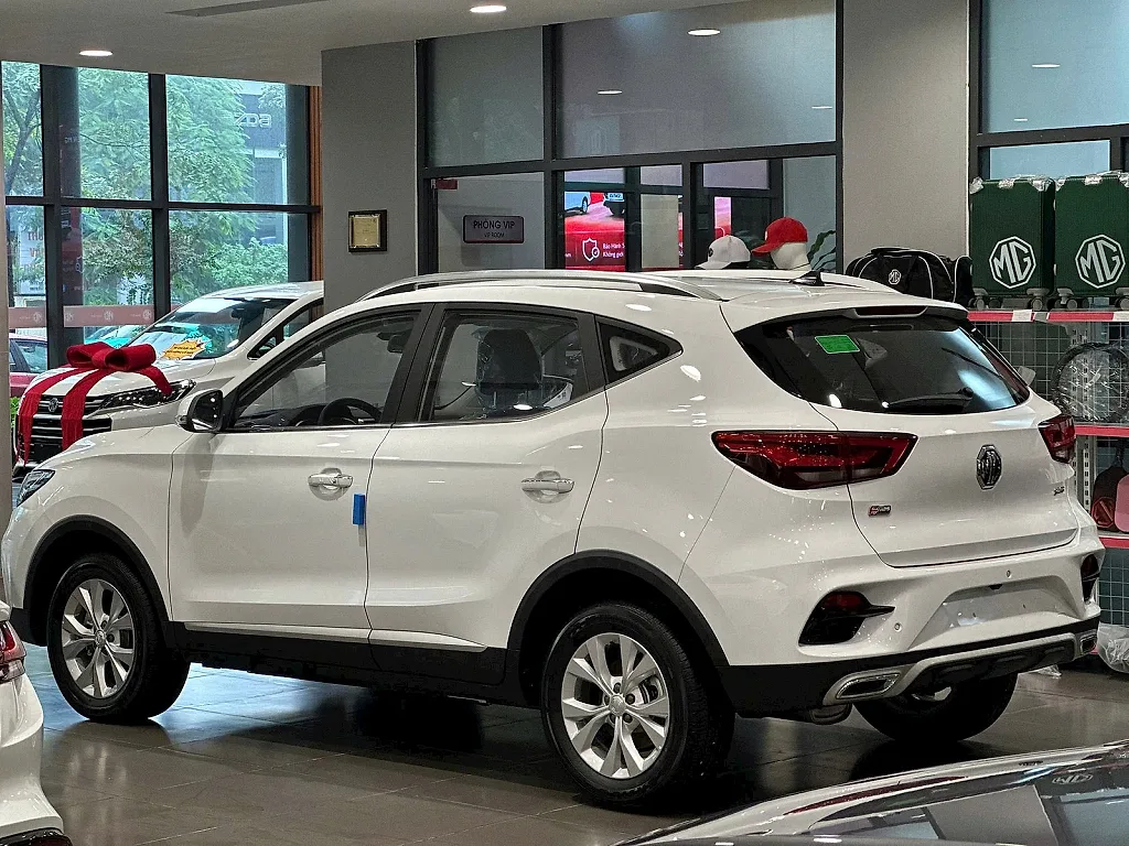 MG ZS giảm sâu còn từ 378 triệu đồng, cuộc chiến giá SUV đô thị nóng lên