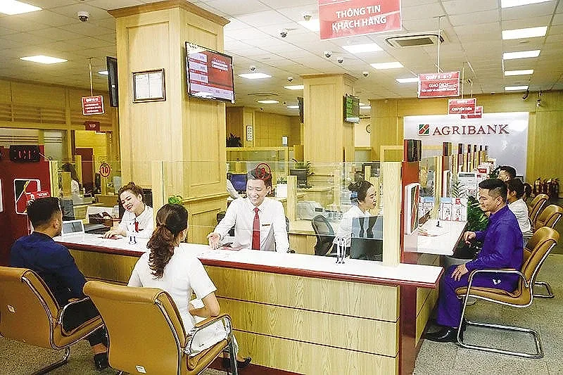 agribank-cho-vay-khach-hang.jpg