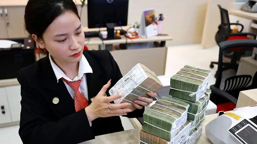 Lãi suất ngân hàng hôm nay 29/9: Ưu đãi lớn khi gửi online