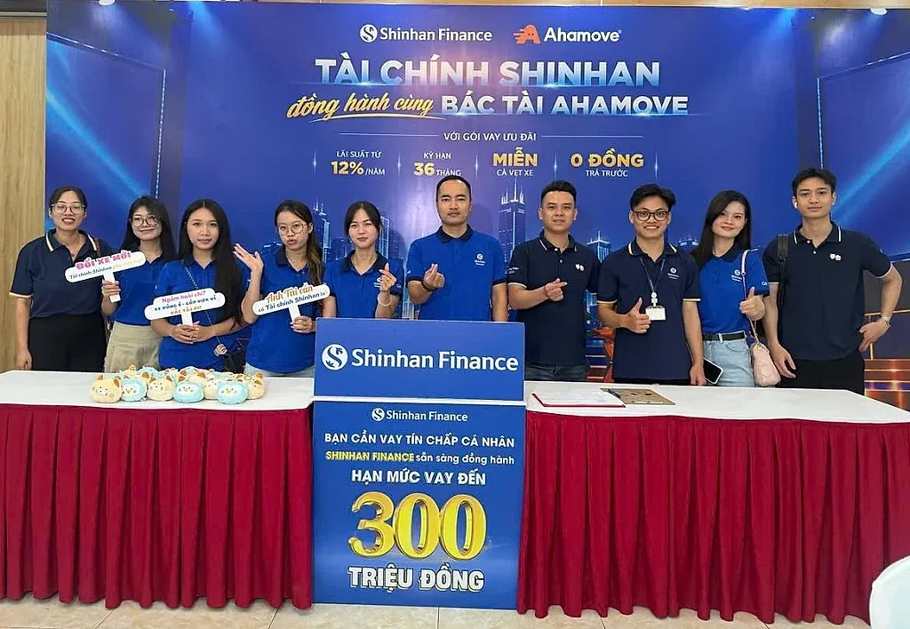 Shinhan Finance tiếp sức tài xế Ahamove, gắn kết giải pháp tài chính với sinh kế