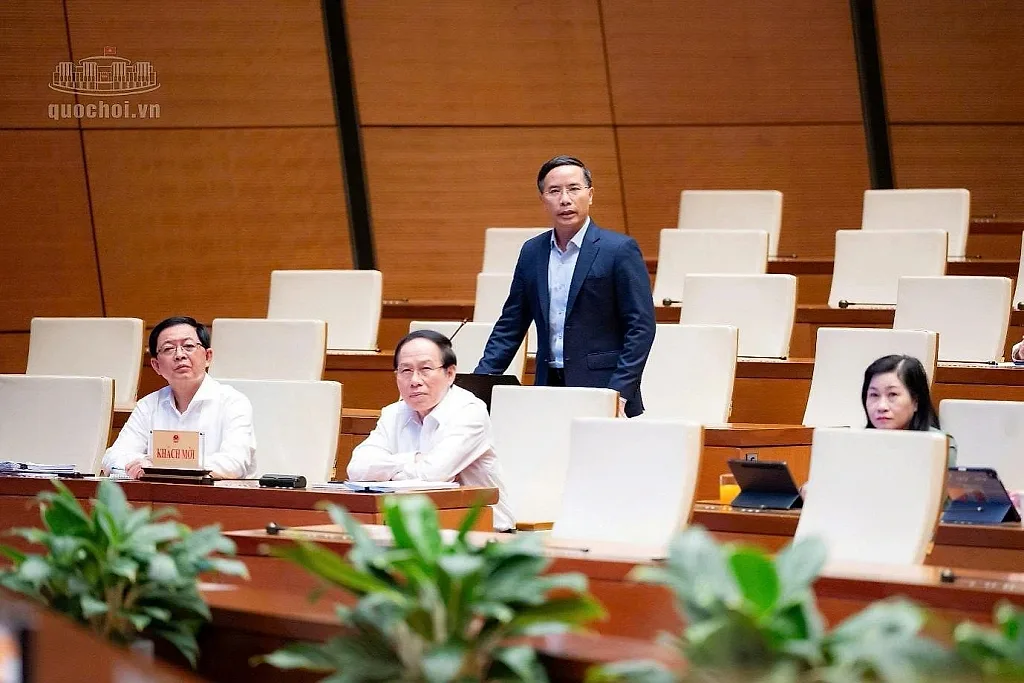 Thống đốc Phạm Đức Ấn làm rõ các vấn đề đại biểu Quốc hội quan tâm về lĩnh vực ngân hàng